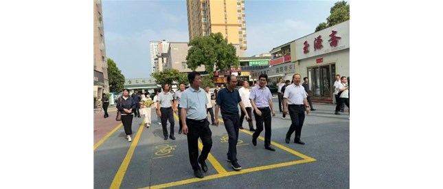 河南省公共文化新空间建设观摩团莅临南阳烙画传习所